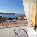 Apartamento In Ra Anac Near Rtina *