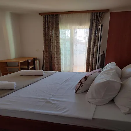 In Ra Anac Near Rtina Apartment Ražanac